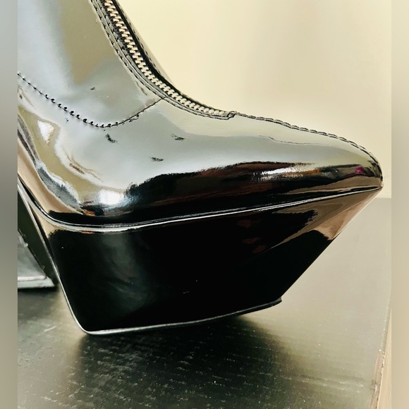 ❤️‍🔥HP!💋Future Trippin’ Ankle Boots Dolls Kill Poster Girl Angular Flare Heel - Picture 16 of 16